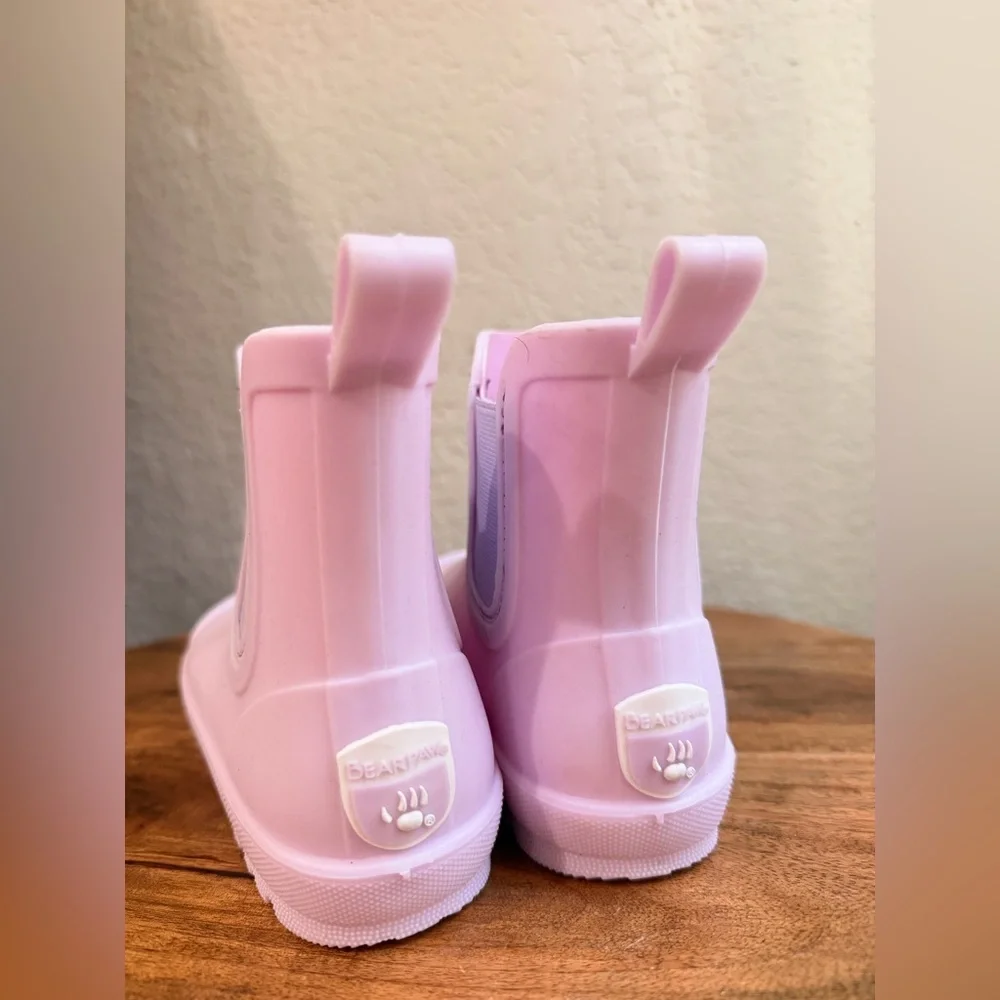 BEARPAW Toddler and Kids' Chelsea Rain size 12  like new condition